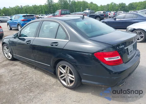 2014 Mercedes-Benz C 300 Luxury 4Matic/Sport 4Matic from USA, damaged, VIN WDDGF8AB9EA952191